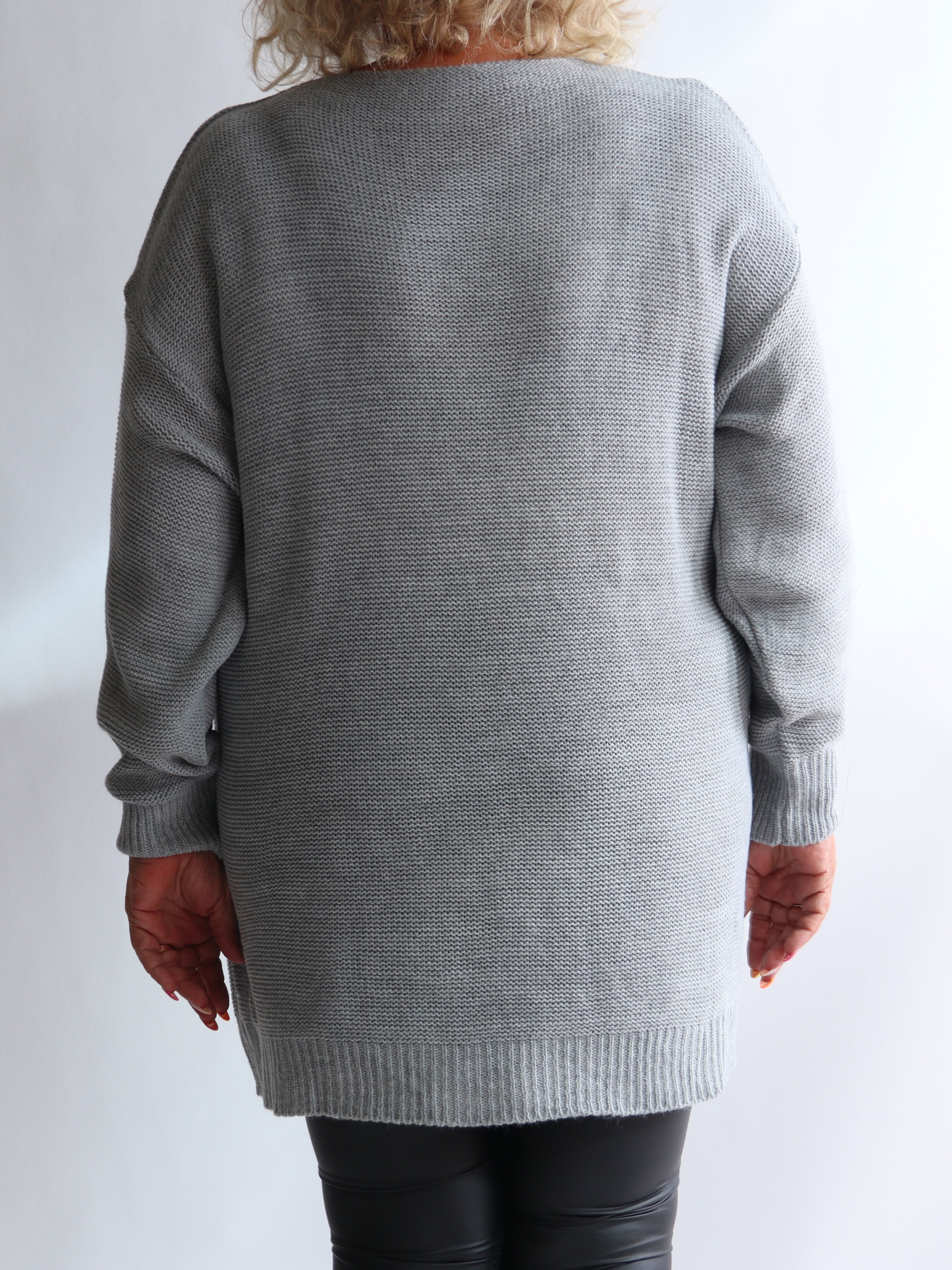 Annalise - Plus size strikkjole med hjerte foran